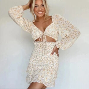 Mable Dainty Yellow Floral Cut‎ Out Mini Dress Size Size Medium Ruffle Bottom